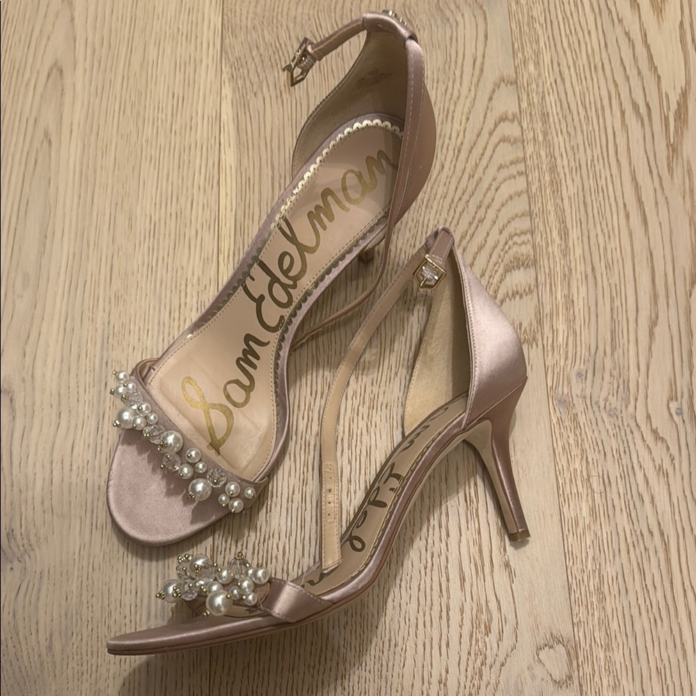 Sam Edelman Women's Pink Heels with Pearl Embellishments - Picture 2 of 4